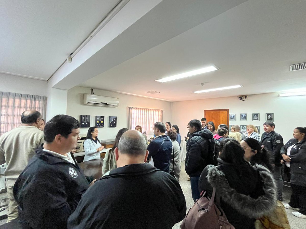 cnea_py's tweet image. La CNEA abrió sus puertas a profesionales del área de radiaciones ionizantes en el marco de sus 60 años y los 136 años de la UNA 🎉.
Una jornada de intercambio y aprendizaje que refuerza el compromiso con la ciencia #CNEA60AÑOS #UNA136 n9.cl/3eu51
