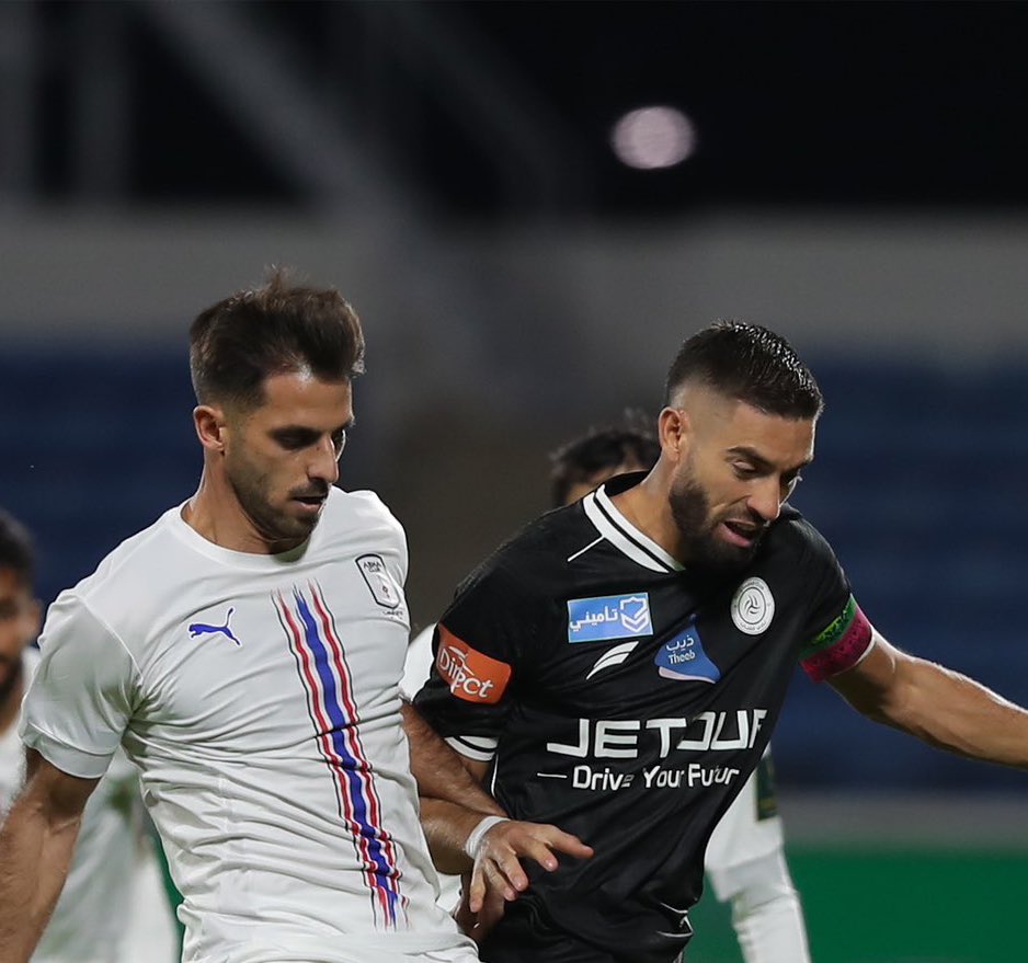 فوز #الشباب وتأهل في كاس خادم الحرمين الشريفين.. رغم الطردين والغاء هدف صحيح.. مهزله تحكيميه بانتظار راي لجنه الحكام في تصرف الحكام..