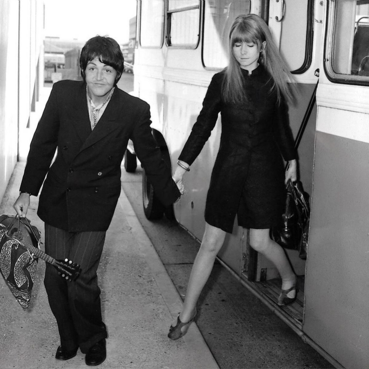 blushhirai's tweet image. ok girl whatever