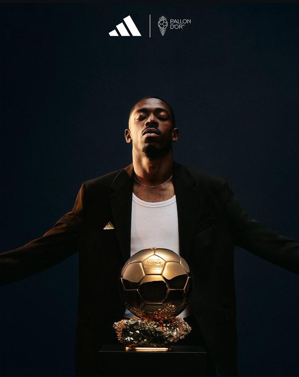 la photo pue tellement l'aura c'est une dinguerie #BallonDor