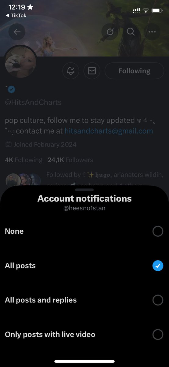 heesno1stan's tweet photo. @HitsAndCharts is it a group chat for ppl with tickets?? If it’s a general one i’d like to be added!! https://t.co/vaDdHgoFny