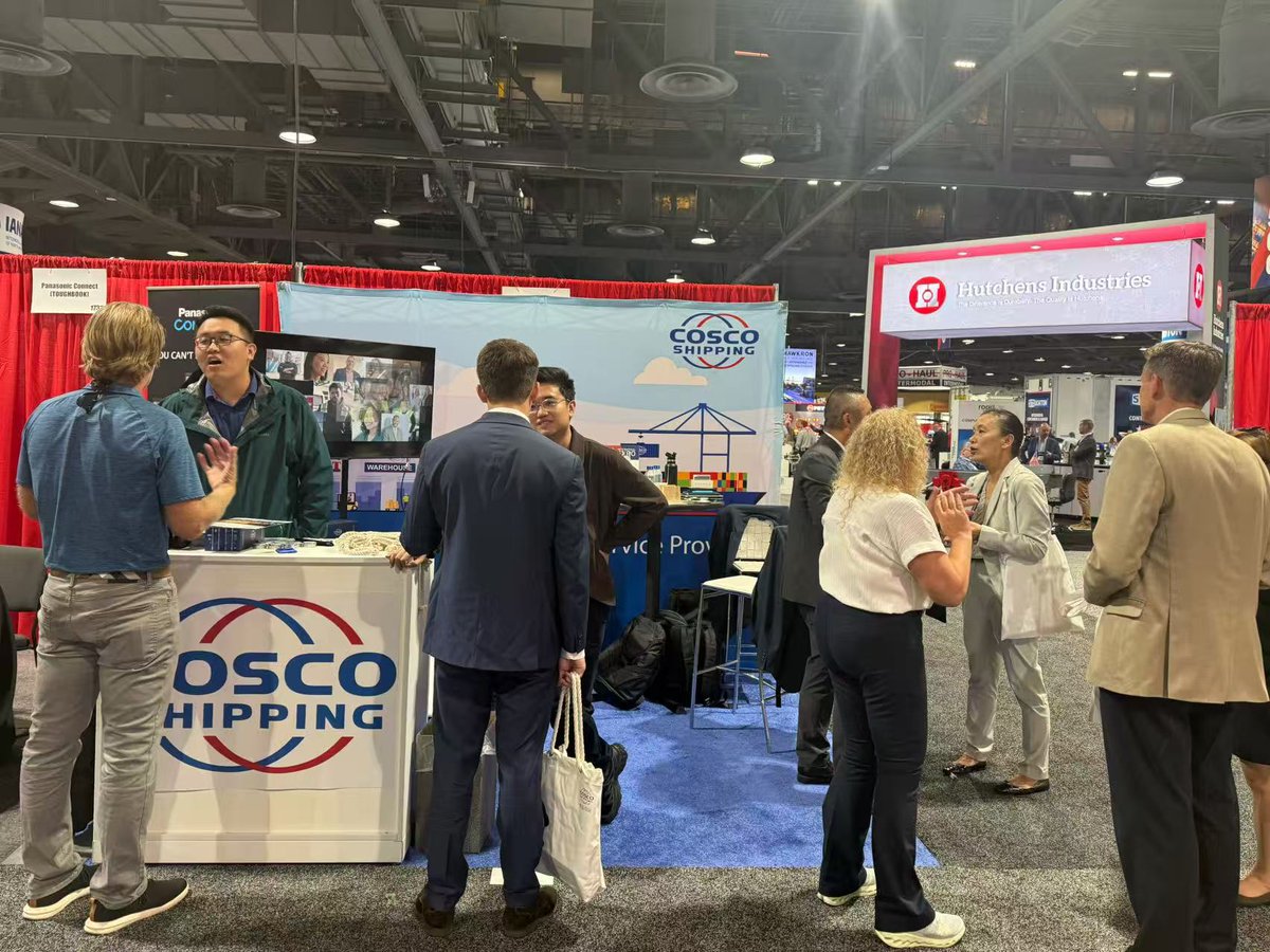 COSCOSHIPPINGNA's tweet image. Proud to join industry leaders at #IANAIntermodalEXPO2025
⚓ Great to connect, share insights &amp;amp; showcase how our integrated #logisticssolutions are shaping the future of intermodal supply chains.
Contact: csr@coscologam.com
#COSCOShipping #SupplyChainInnovation