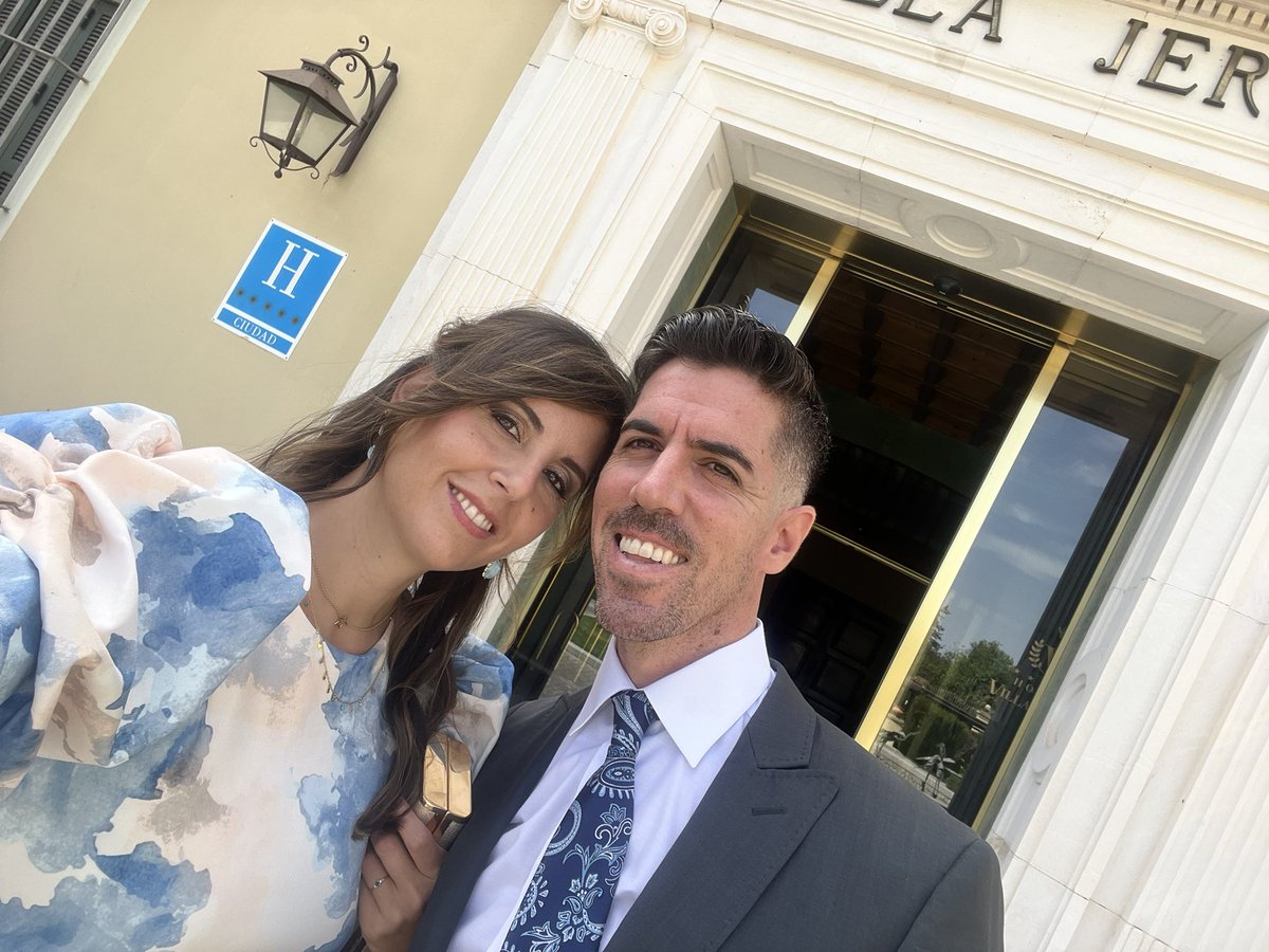 Marta_Henares's tweet photo. “ Su Bautizo 🤍🩵”
.
.
#jerezdelafrontera #family #familiade4 #Maridos #amigos #hotelvillajerez https://t.co/GnxHMb1Luf