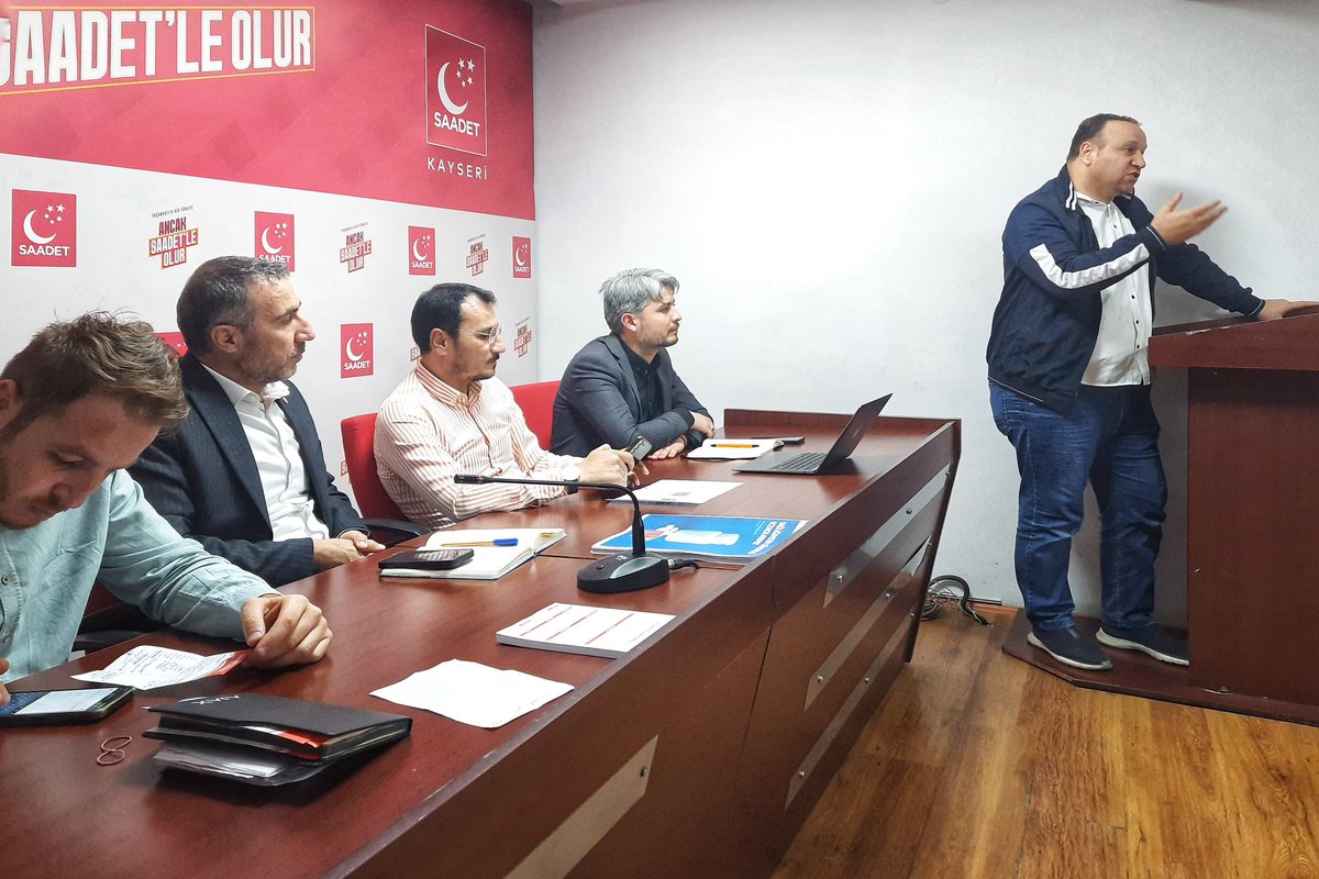 Kayseri İl Başkanlığımızda haftalık Yönetim Kurulu toplantımızı yoğun katılımla gerçekleştirdik.

Üye hedeflerimizi aşmanın gururunu yaşıyoruz.

Genel Başkanımız Sn. Mahmut Arıkan’ın liderliğinde partimiz büyümeye ve milletimizin umudu olmaya devam ediyor. ✨