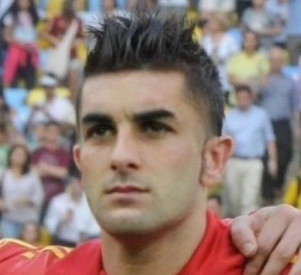 distiN🦈🦈 tweet media