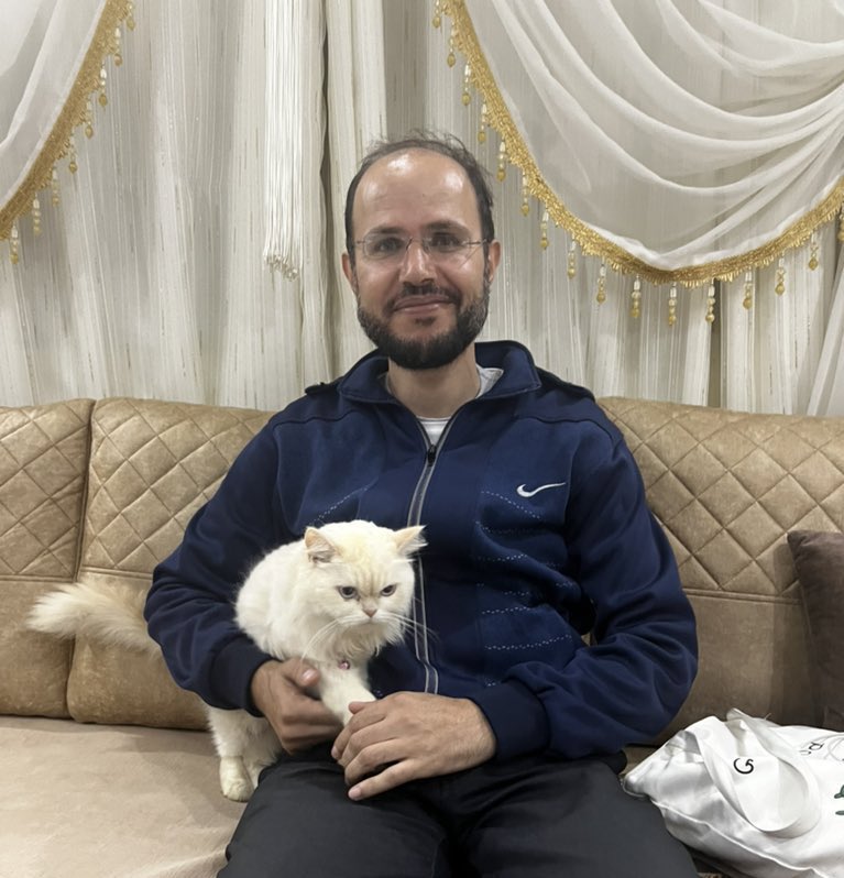 Mosab Abu Toha (@mosababutoha) on Twitter photo It’s September 23 now in Gaza. Refaat turns 46 years today.
You will live forever, my friend.
I cannot believe you are dead. You are not!!
We will all live to tell THE STORY.
<a href="/itranslate123/">Refaat in Gaza 🇵🇸</a> It’s September 23 now in Gaza. Refaat turns 46 years today.
You will live forever, my friend.
I cannot believe you are dead. You are not!!
We will all live to tell THE STORY.
<a href="/itranslate123/">Refaat in Gaza 🇵🇸</a>