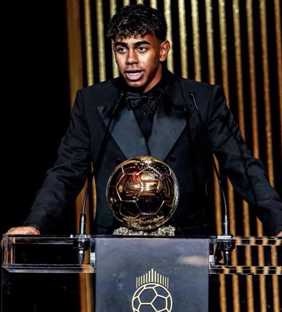 tiene solo 17 años es balon de oro y se está follando a la argentina más puta del mundo: yamin yaman ooooeee oooeee oeee oeeeee yamiiiin yamiiiin