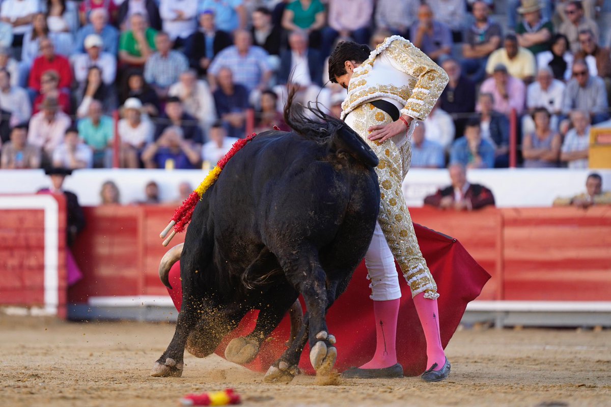 gespectatoledo's tweet photo. Y esto ..... ?? @jorgemolinaa en Bargas (Toledo) https://t.co/Ghs5IaipQp