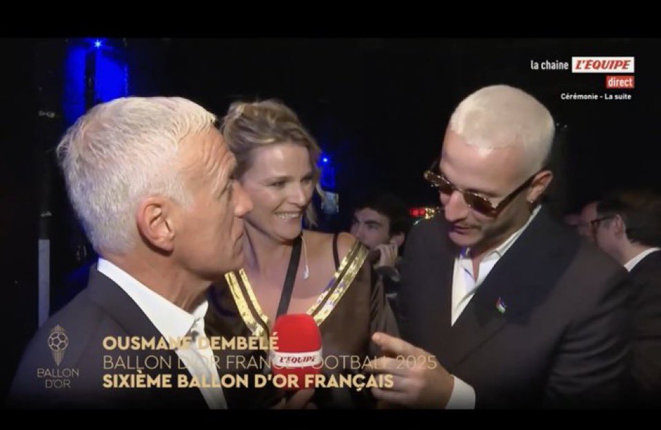MassiliaZone's tweet photo. Didier Deschamps à DJ Snake :

"Hé il y avait un match apparemment au Vélodrome. Tu connais le score ?" https://t.co/AdkZ5LpUkE