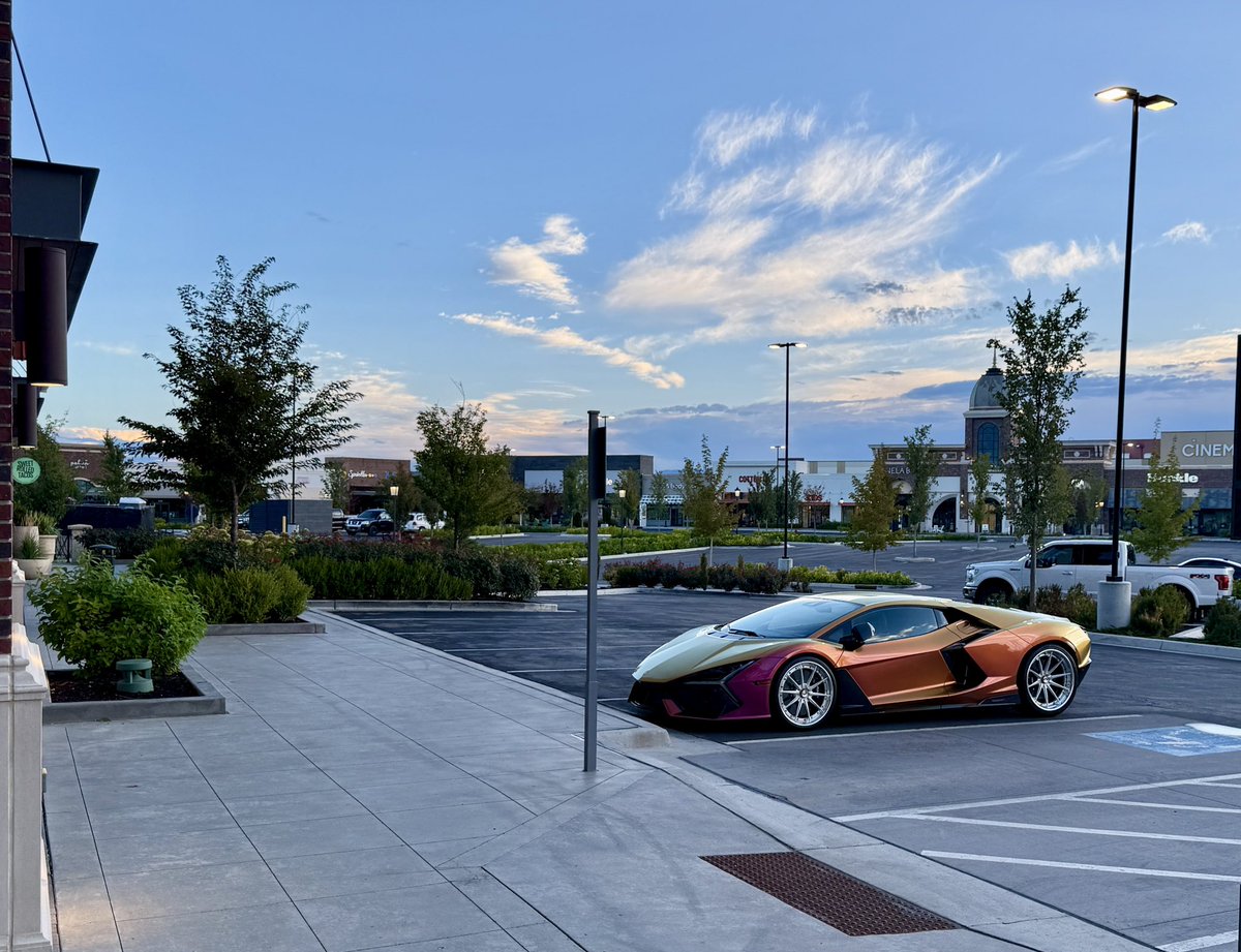 Supercar Ron tweet media