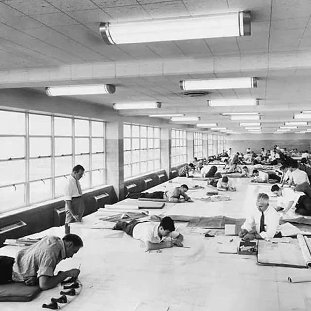 historyinmemes's tweet image. Office life before the invention of AutoCAD and other drafting softwares (photo from 1960s).