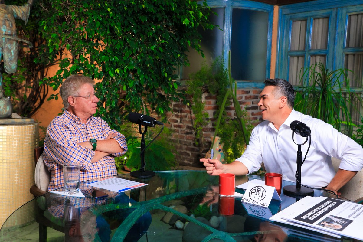 ¡Muchas gracias a la familia <a href="/AtypicalTeve/">Atypical TE VE</a> por acompañarnos hoy en #LaOposición con <a href="/carlosalazraki/">Carlos Alazraki</a>! 

Aquí hablamos de frente, con datos y con la verdad en la mano. Estamos firmes en la lucha para defender los derechos y libertades del pueblo de México, porque esa es la causa