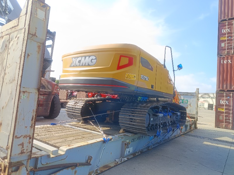 HuFreda's tweet image. #XCMG XE215C 🚢gogogo出发喽~