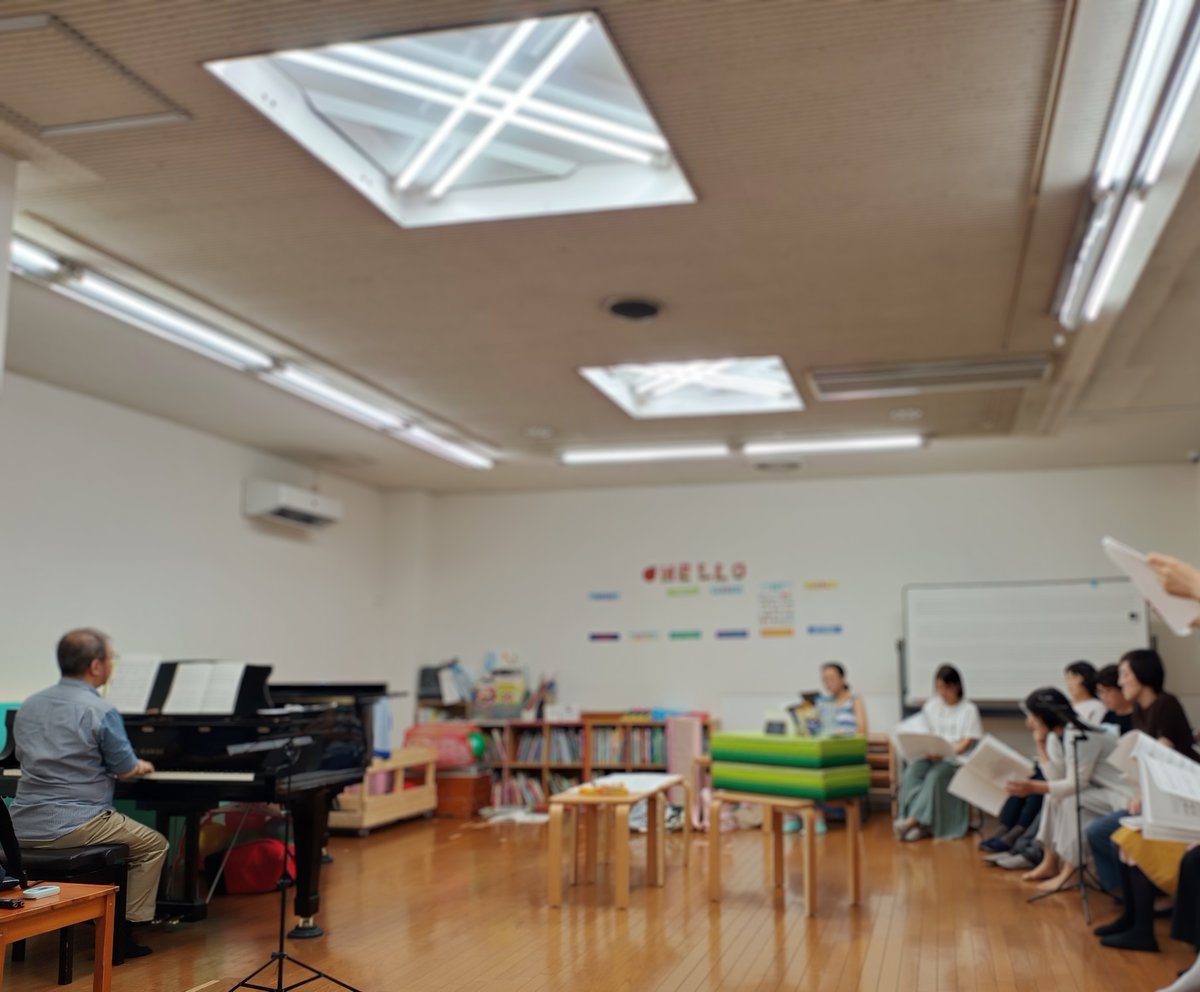 演奏会が終わって2ヵ月程、第10回演奏会の選曲が進みつつあります。先日の練習で試し歌い（2回目）を行いました。ほぼ初見状態での試し歌いですが、指揮者Fの要求は容赦無く、冷や汗ものでした😅

こんなに練習したんのにやらない曲あるの？と
思う中の人でした