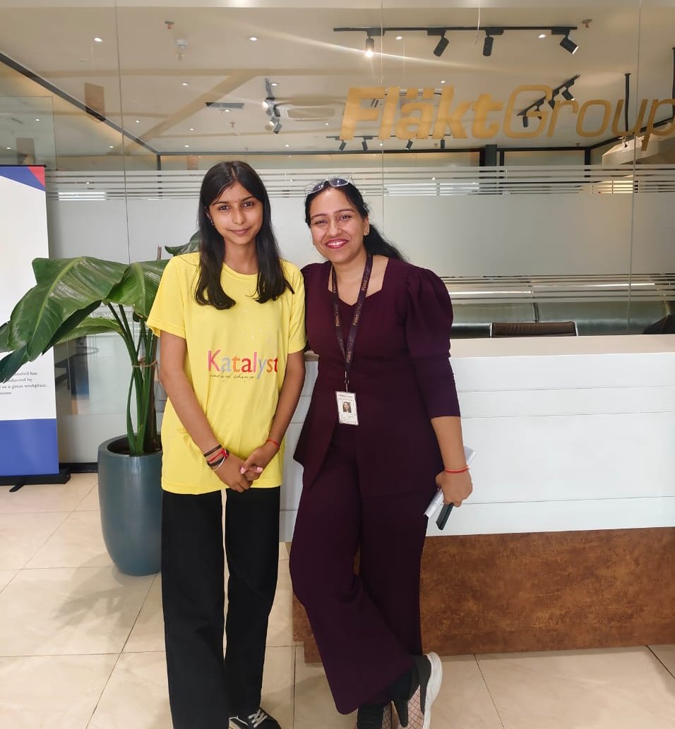 Khushiii001's tweet photo. Heyy guyzz ❤️
Yesterday I got the opportunity to visit the @FlaktGroupIndia company . And It was one of the best experience of mine to see how the big motors and fans works under the hood .
#katalyst #company
#WilliamEst #PerthSanta https://t.co/MQxXLViLxR