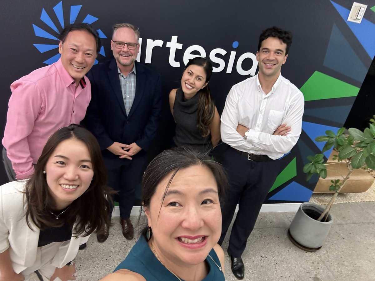 Vicky Lay tweet media