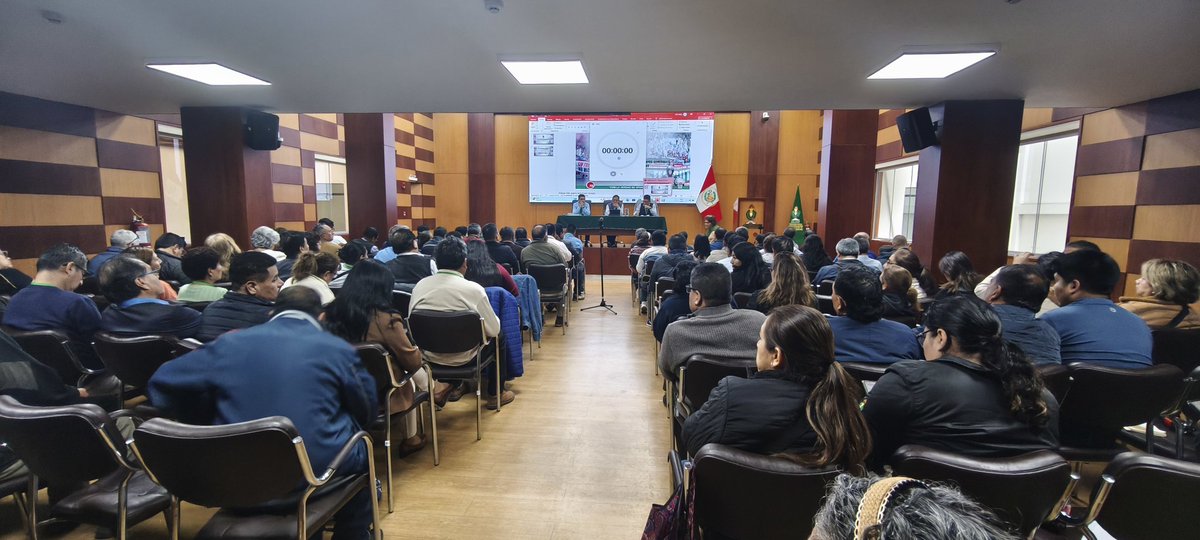 📢 Hoy, 22 de setiembre, realizamos la 𝐕 𝐀𝐬𝐚𝐦𝐛𝐥𝐞𝐚 𝐍𝐚𝐜𝐢𝐨𝐧𝐚𝐥 𝐝𝐞 𝐒𝐞𝐜𝐫𝐞𝐭𝐚𝐫𝐢𝐨𝐬 𝐆𝐞𝐧𝐞𝐫𝐚𝐥𝐞𝐬
Analizamos el contexto político sindical, la huelga nacional y el Convenio Colectivo 2025.

💪 Unidos somos más fuertes.
✊ Con la verdad no ofendo ni temo.