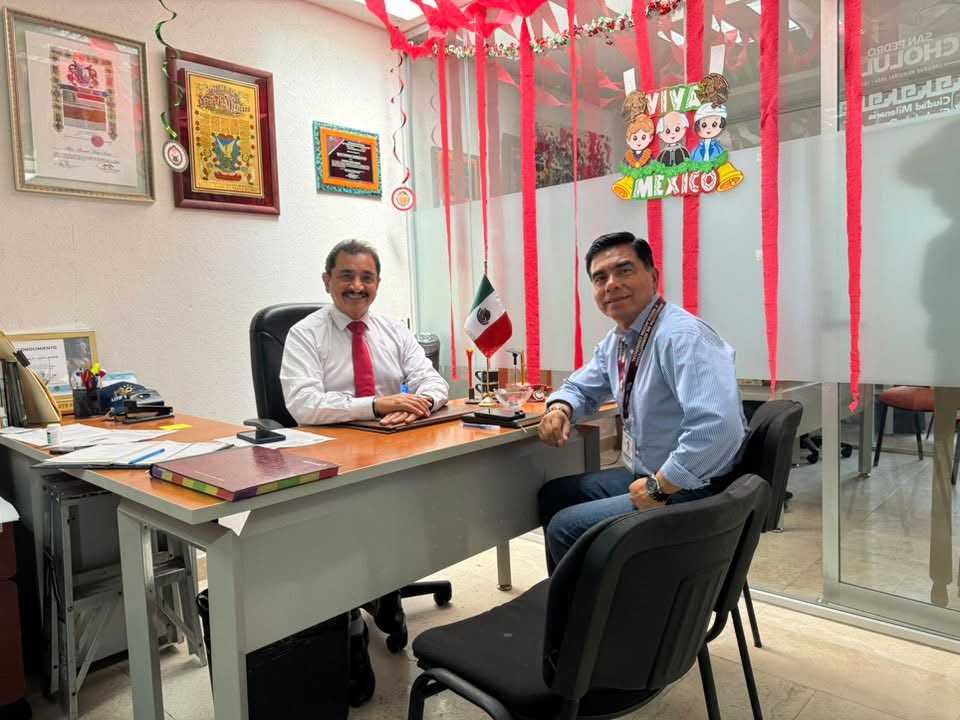 matarubio61's tweet photo. 🌟 "La perseverancia es lo que convierte los fracasos en triunfos".🌟

Iniciamos las actividades en la oficina de regidores atendiendo con el entusiasmo que nos caracteriza, te esperamos para canalizar y resolver en lo posible tus inquietudes. https://t.co/Ou6uxZfZAV