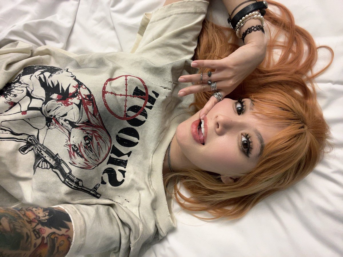 oxillery's tweet image. do u like my shirt