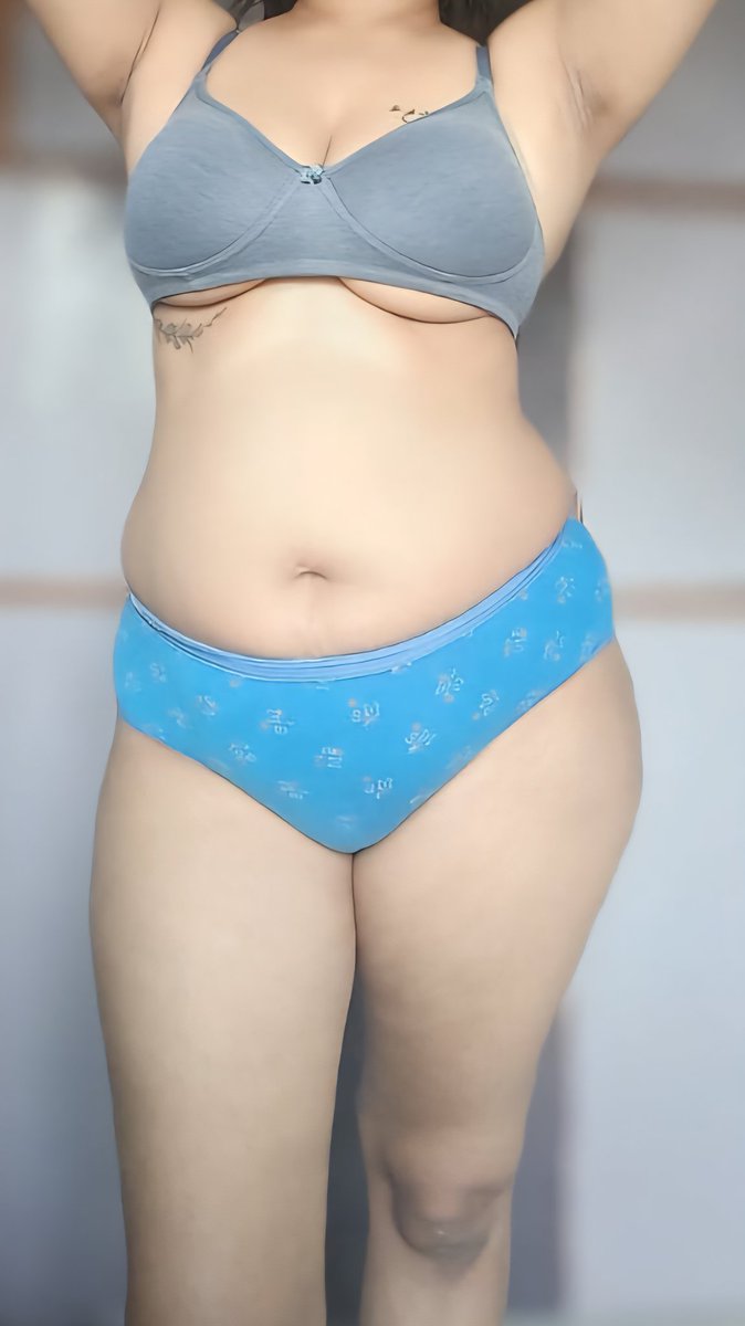 OpenForU1's tweet photo. Desi....bikni.....you like it ...? https://t.co/KodAM6ZF1h