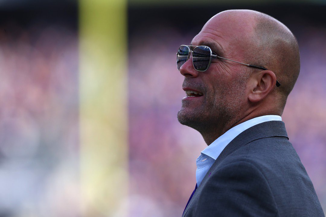 Gamergod29's tweet image. 6 sacks allowed by his o-line and 0 sacks from his d-line WHAT A DEMON 🔥🔥🔥🔥🔥