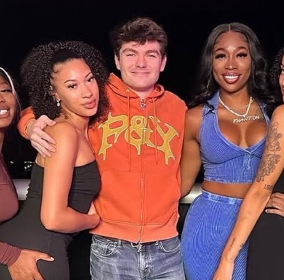 censburner's tweet image. 