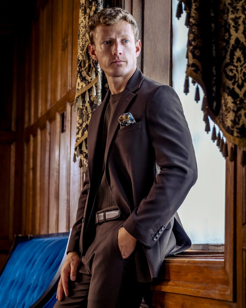 HaggarCo's tweet photo. If fall had a signature look, this would be it. Elevated texture meets timeless tailoring in our J.M. Haggar™ Prominent Twill Suit Separates. https://t.co/eSXtvtht5G