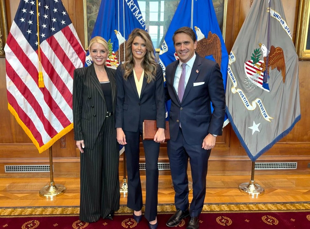 Today, Lindsey Halligan was sworn-in as the interim US Attorney for the Eastern District of Virginia where she will work tirelessly to keep Virginians safe. Congratulations, Lindsey!