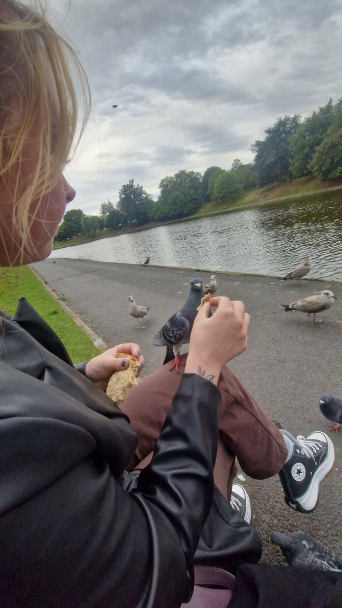 cam🧛🏻 tweet media