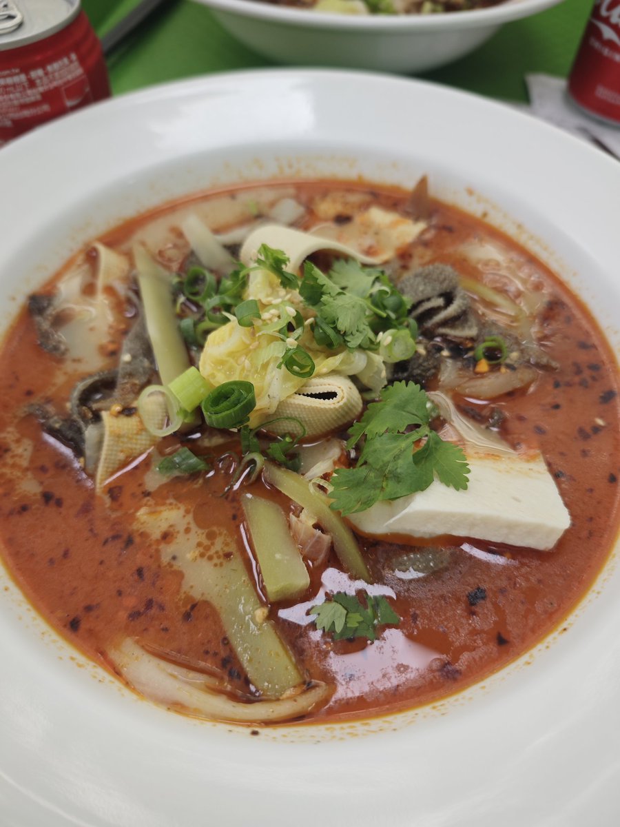 好吃！好吃！好吃！
最近發現一個叫做冒大仙的麻辣燙好吃耶！