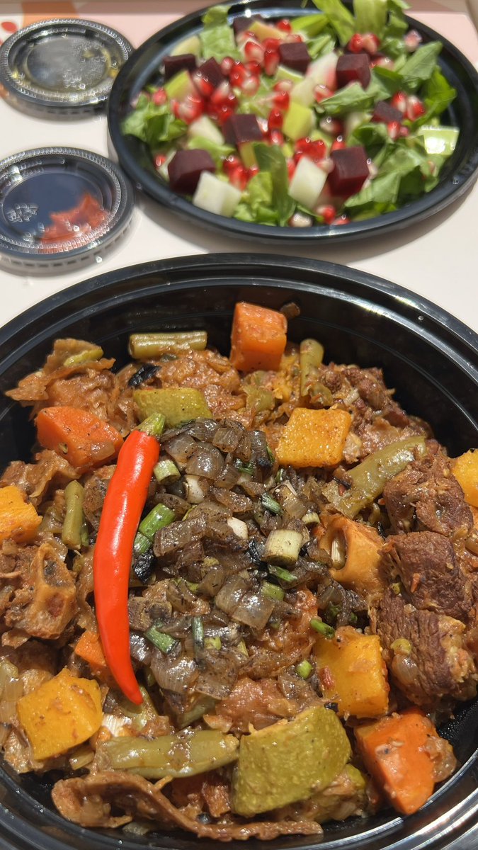 KsaMellow's tweet image. افضل المكونات الطازجة والمحلية واحسن #الوصفات المدروسة اللذيذة والصحية والمنوعة يومياً توصلك الدوام وين ما كنت في #الرياض 

#ميلو اشتراكات غداء يومية وأسبوعية وشهرية

mellow-sa.com/ar/

 #BallonDor