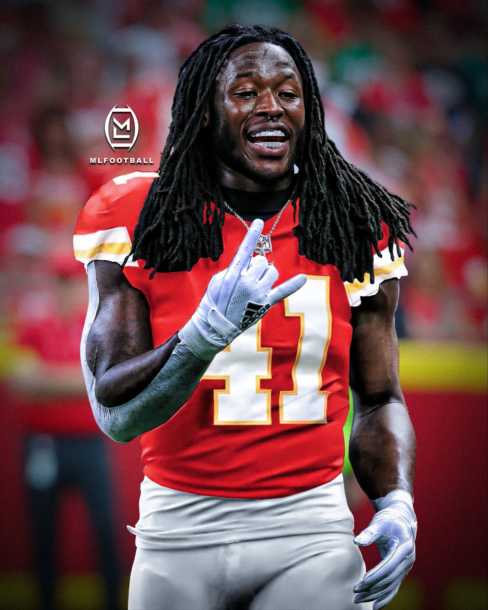 MLFootball's tweet image. SHOULD THE #CHIEFS TRADE FOR #SAINTS RUNNING BACK ALVIN KAMARA…?

Kamara is 30 years old and would like the opportunity to win a Super Bowl.

Alvin is the former Offensive Rookie of the Year and is a 2x All-Pro and 5× Pro Bowler.

One of the most dynamic players in the league.