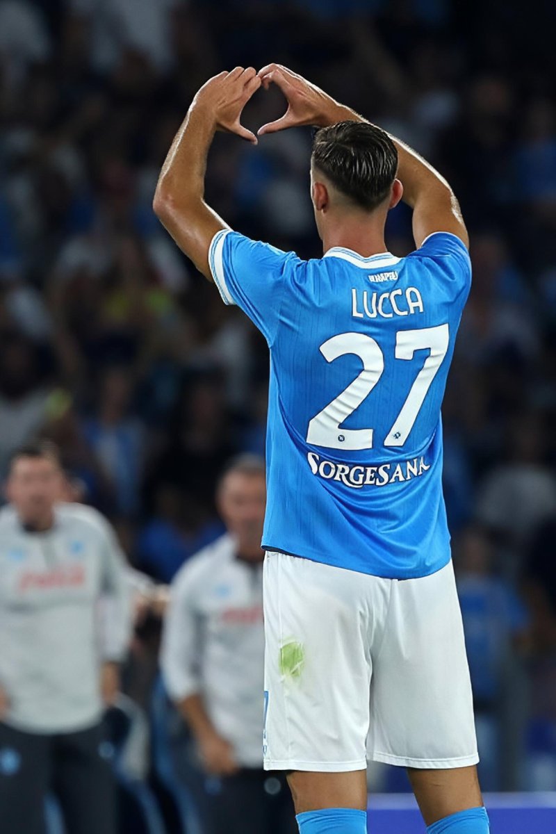 Alcune riflessioni sulla partita di questa sera:

1) #Spinazzola - premiato (giustamente, a mio avviso) come MVP al termine del match -, autore di una prova di sostanza, ha svolto entrambe le fasi con estrema dedizione: non solo ha coperto bene dietro, ma, goal a parte, quasi