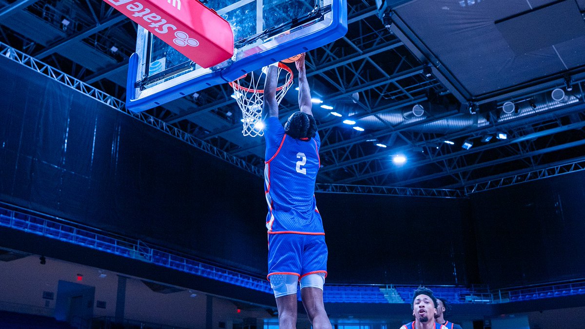 Back at it on day 1️⃣ ✅.

Read more about day one of the Mavs' official first practice here ⤵️ 

🔗: tinyurl.com/MBBOpensPracti…
#BuckEm 🐎 | #EmptyTheTank 🪫