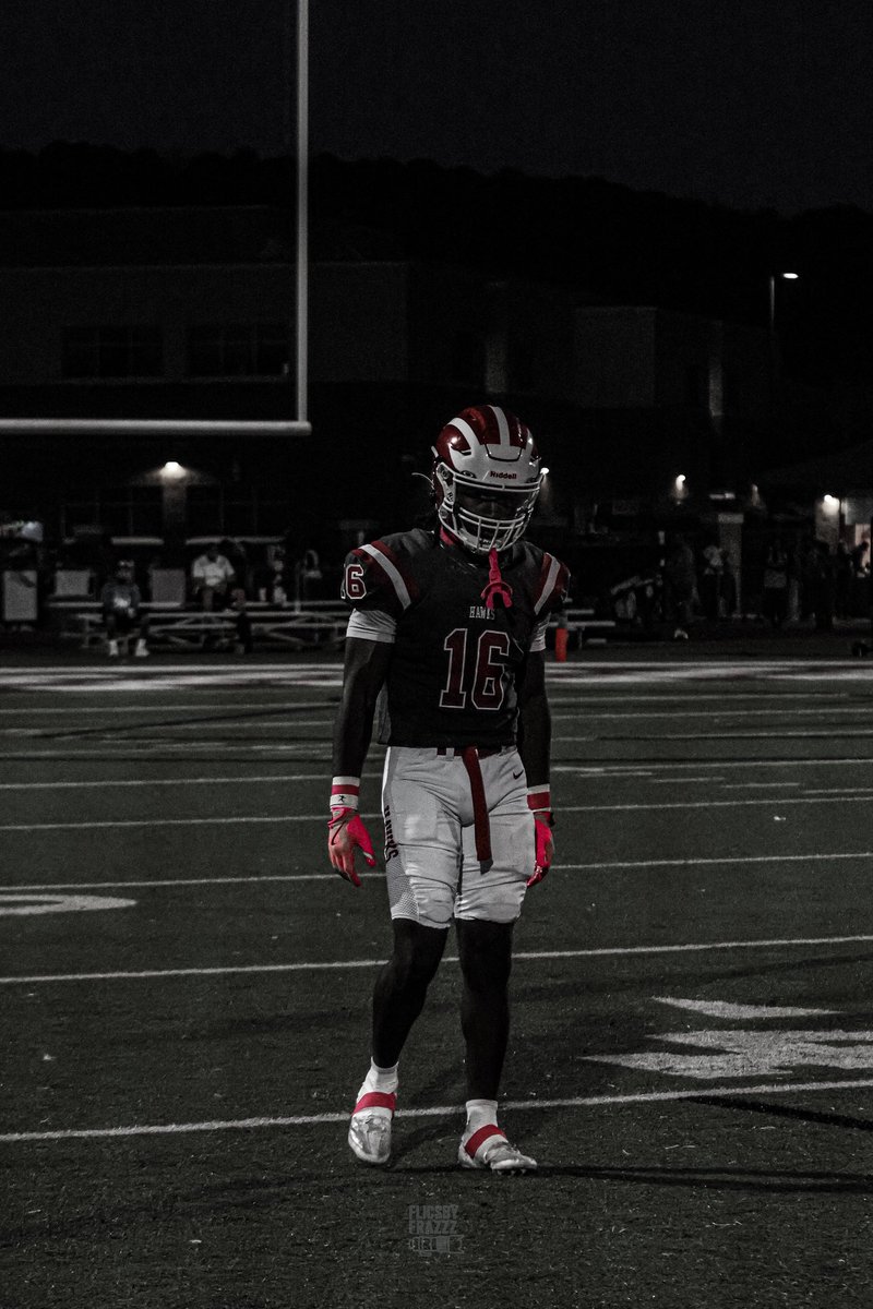 prestonwooten07's tweet image. You have show dogs & you have hunting dogs
I’m a hunter!! #STP
hudl.com/v/2SarpZ
@Justin_DeShon @Coach_Cam_Adams @HgroveFootball @GroveRecruits
