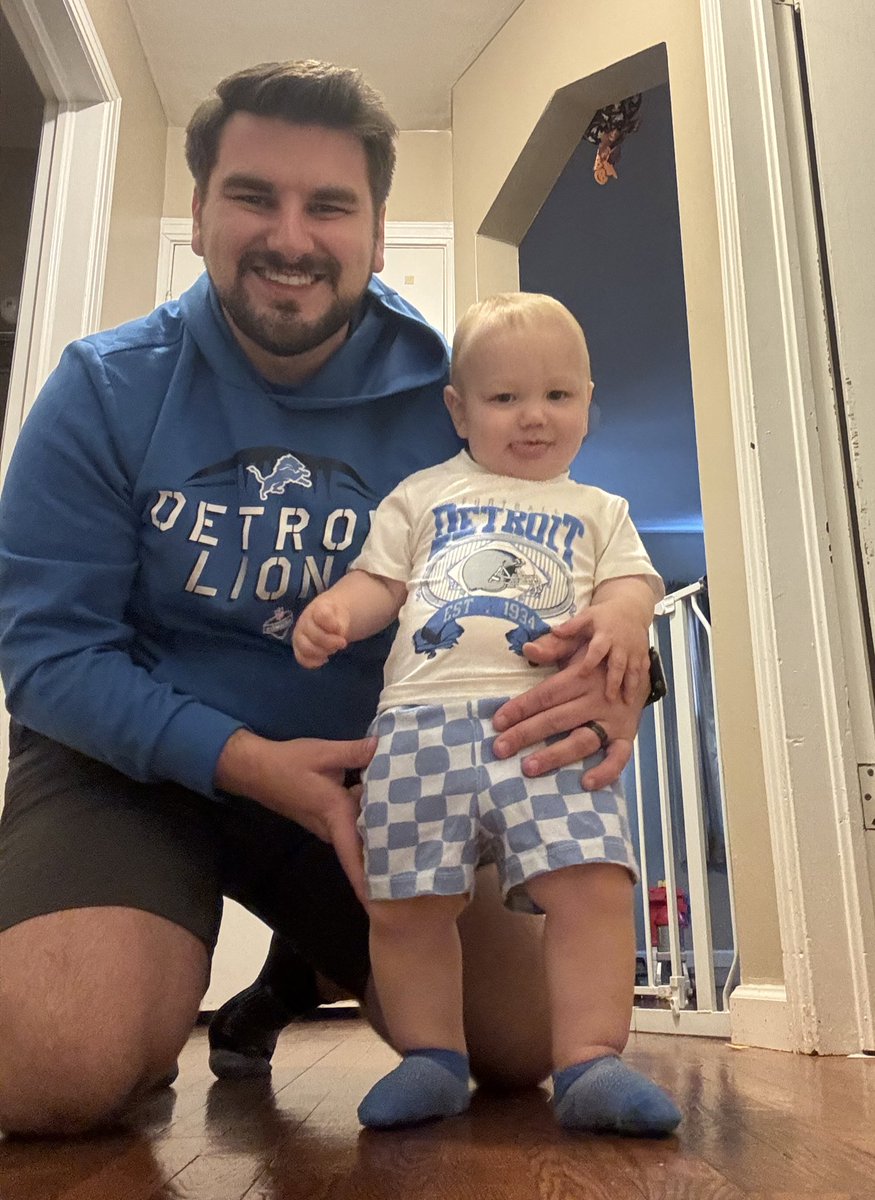 IT’S @LIONS GAME DAY!

Monday night - last game of the Week under the bright lights of prime time! Sporting Mavolulu Blue for a blackout game in Chesapeake Bay. Let’s start a streak!

JA-RED GOFF!

#GoLions | #DETvsBAL | #OnePride