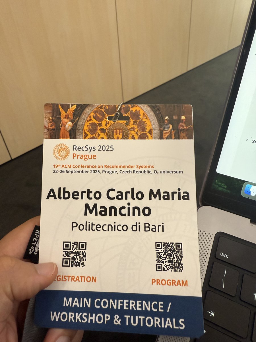alberto_mancino's tweet image. 🚀 #RecSys2025 couldn’t have started any better! 
@ACMRecSys 
On Day 1 we hosted the very first workshop on data quality-aware multimodal recommendation (@DaQuaMRec ).
A bit of a tongue-twister 🤭, but a huge success 🎉

🧵