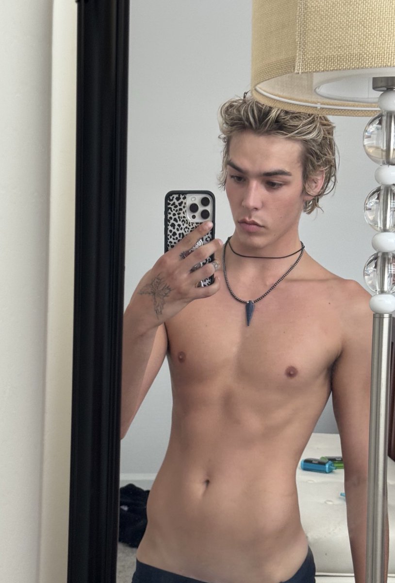 JOHNNYBOY tweet media