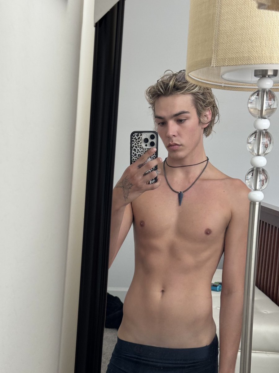 JOHNNYBOY tweet media