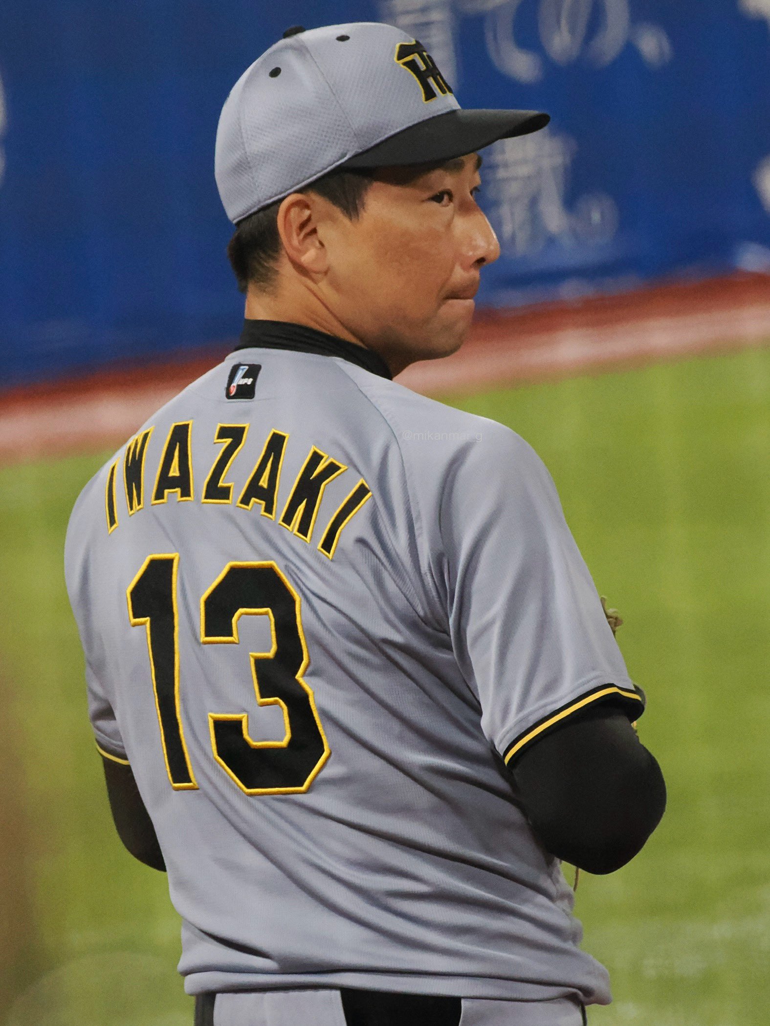 2025 阪神タイガース　岩崎優　ハイクオリティ　ビジターユニフォーム　Lサイズ 2025 阪神タイガース 岩崎優 ハイクオリティ ビジター