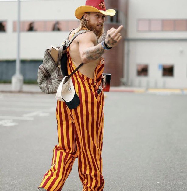 IowaStateNation's tweet image. 🚨 George Kittle might have lost a bet to Brock Purdy. #CycloneState

(📸 - @nineralex)