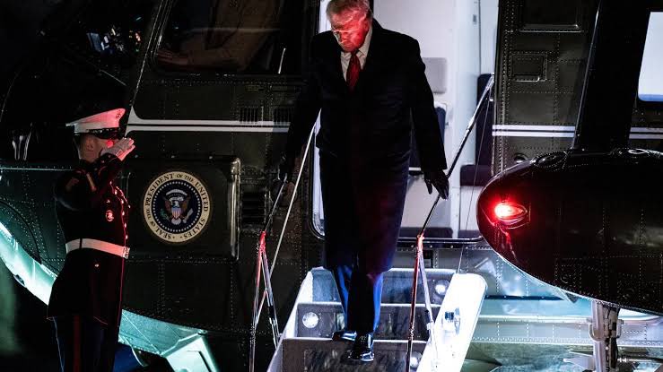 nicksortor's tweet image. 🚨 BREAKING: A man has been charged with aiming a laser at Marine One Saturday while President Trump was on board, per the DOJ

Jacob Samuel Winkler has been charged with aiming the beam of a laser pointer at an aircraft, a FELONY, and is facing five years in prison.

Idiot.