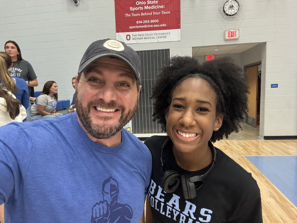 Huge THANKS to Zoe for inviting me to Berlin Volleyball Team’s Teacher Appreciation Night!!!