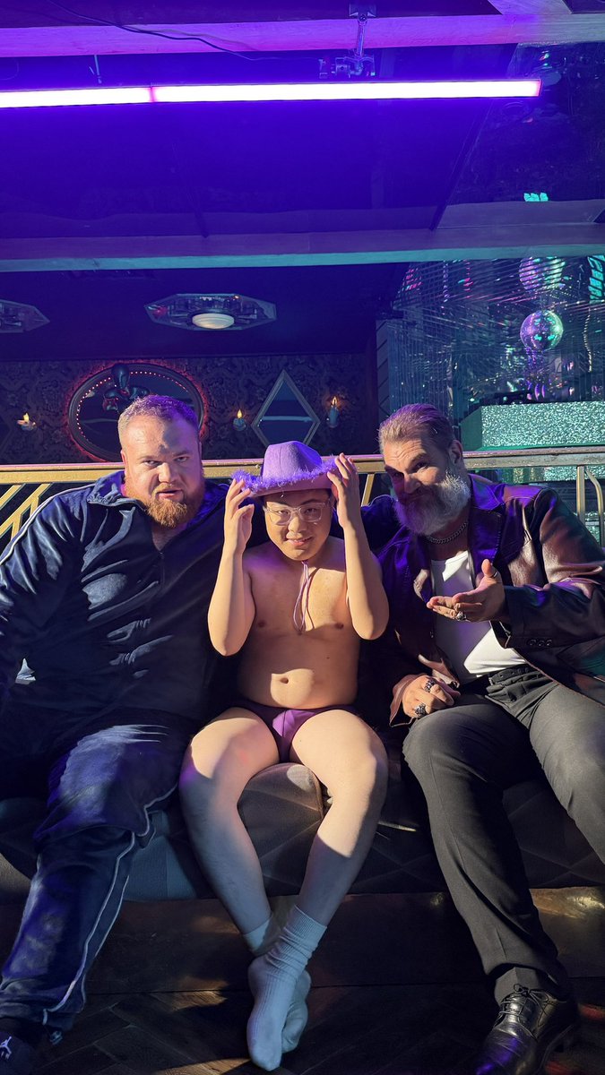 👋🏾 hi, i'm KD tweet media