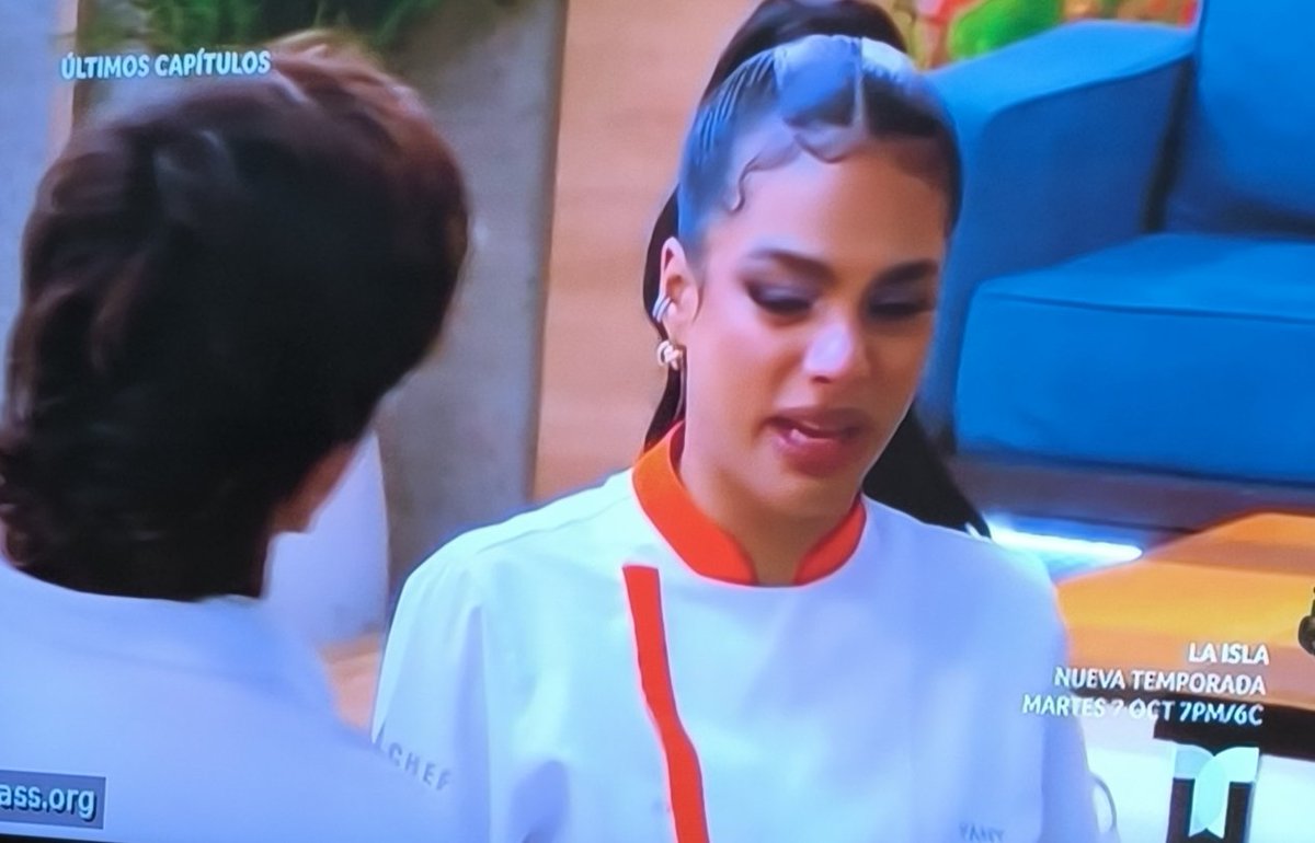 Mariajo55198678's tweet photo. Yani, no tiene una buena noche, Matías intenta sacarle unas risas.
#TeamPorga🧑🍳🍋🤍.
#TopChefVIP4. https://t.co/JgxppBt5jy