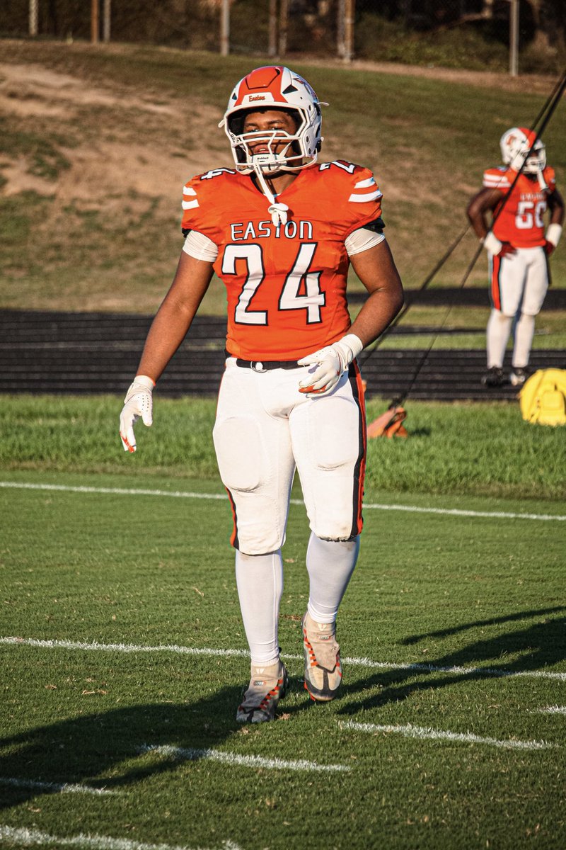 Nevin Whitaker ✞ tweet media