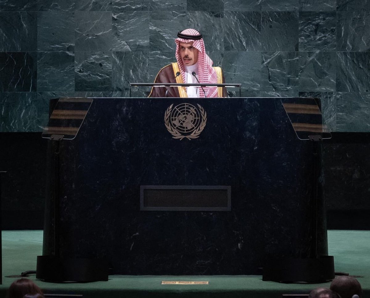 صاحب السمو الملكي الأمير #محمد_بن_سلمان، ولي العهد، ليس مجرد رجل دولة، بل قائد تاريخي يعيد تعريف القيادة والشجاعة.
#السعودية رفعت الجلسة بقرار حاسم، لتؤكد أن الحق لا يساوم، وأن إرادتها تصنع التاريخ وتترك أثرا خالدا بين الأمم.
من هذا الوطن العظيم يُخلق العظماء.
#وعد_بن_سلمان