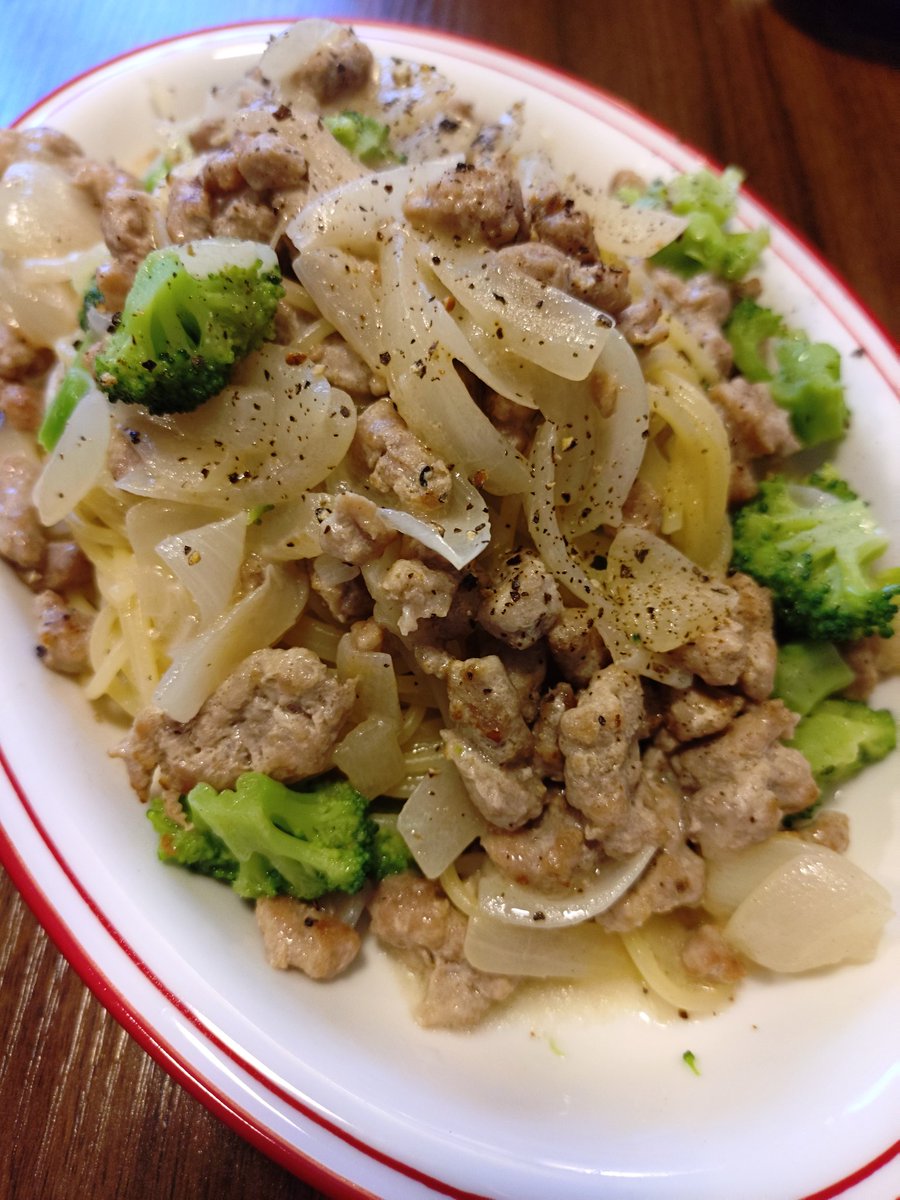 nm0001's tweet image. Sugo alla genovese. Good Morning!
朝ジェノベーゼ#pasta #パスタ #breakfast #朝食 #朝パスタ