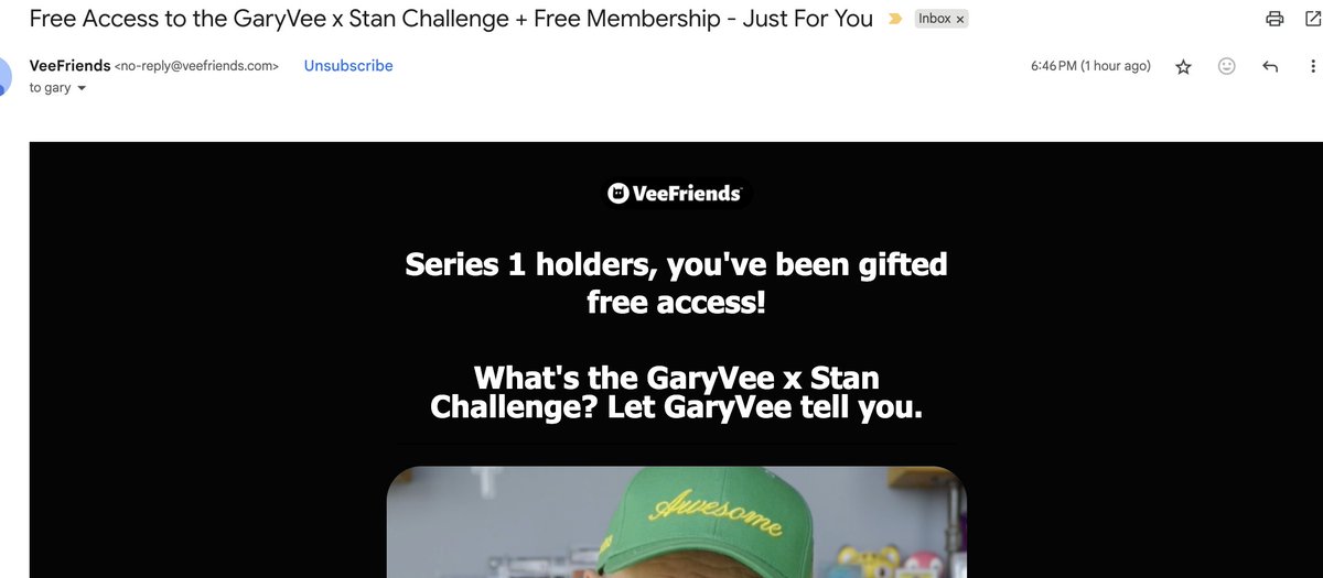 garyvee's tweet image. this makes me smile :) @veefriends oxox !
