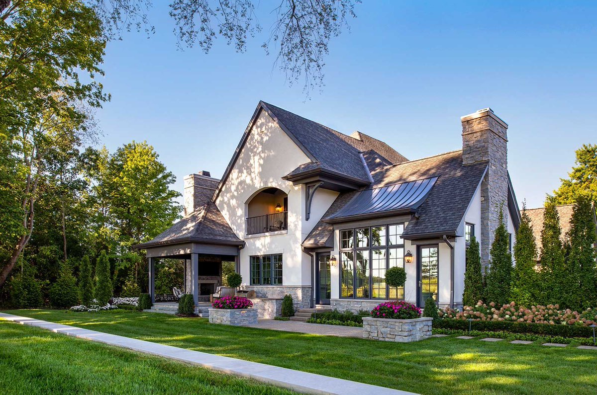 Windsor's matte clad finishes add subtle sophistication and are vailable in 7 elegant colors. See your local Windsor dealer today!